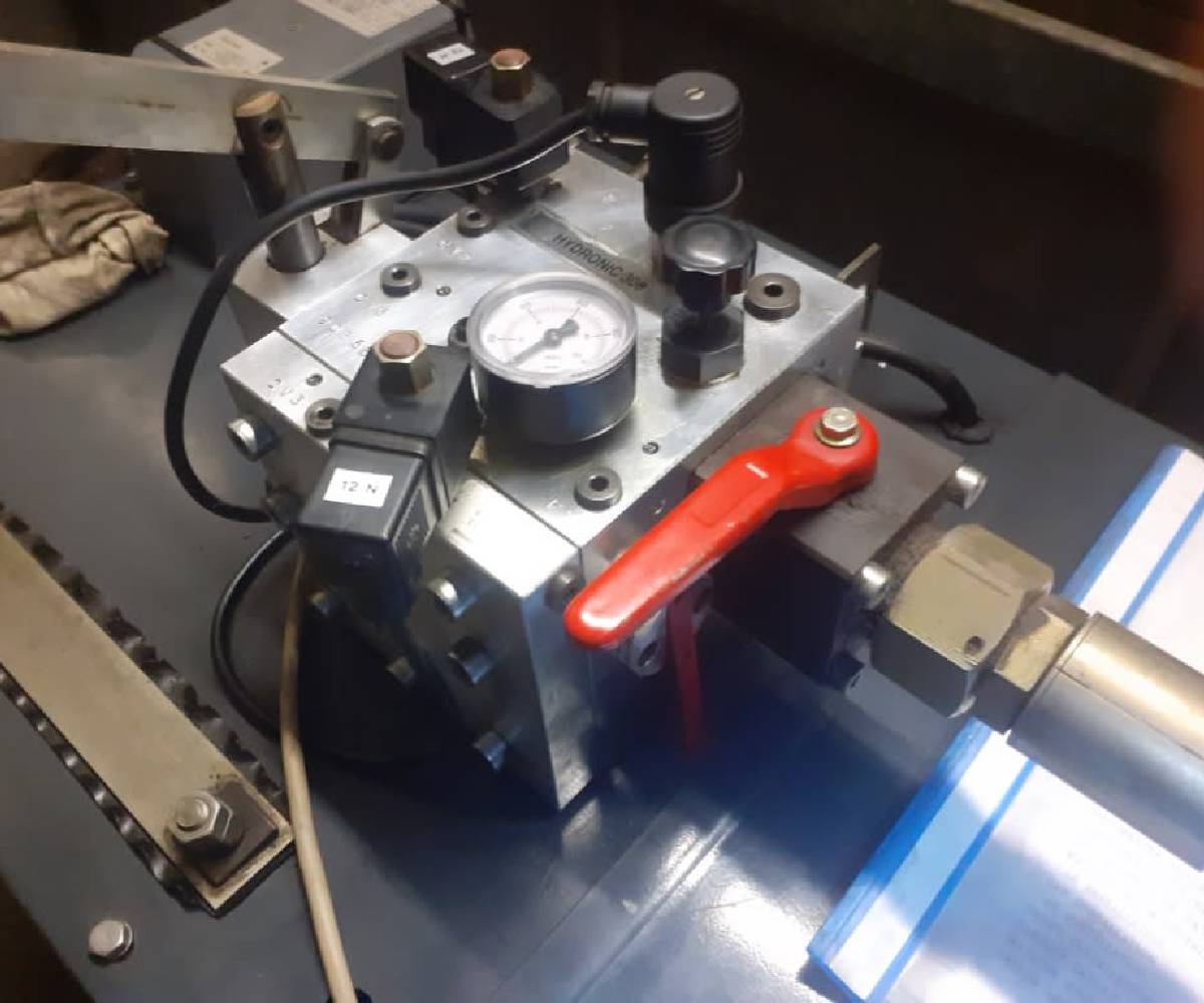 Hydraulic lift repair in Widnes and Cheshire. Hydraulic lift repair in Widnes and Cheshire.